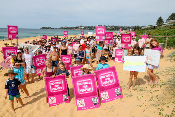 Members of the Save our Sands community group at Wamberal Beach. 