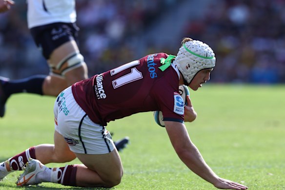 Mac Gleary scores for the Queensland Reds.