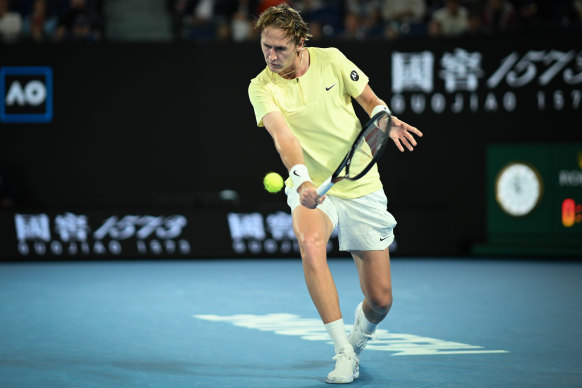 Sebastian Korda secured the second set in 39 minutes. 