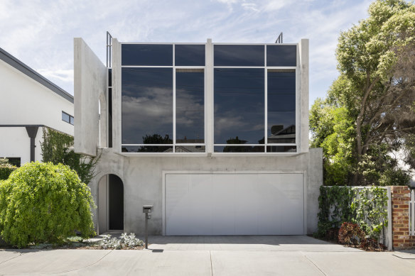 This home is a dream for fans of brutalist architecture.