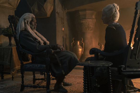 Steve Toussaint as Lord Corlys Velaryon and Eve Best as Princess Rhaenys Velaryon.