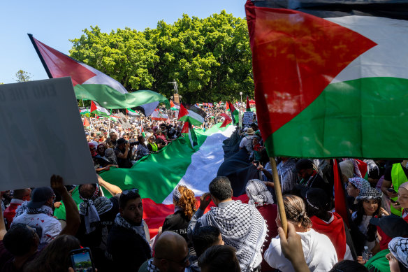 Palestinian supporters rally in Sydney on Sunday.