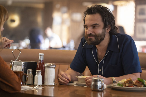 Jake Johnson plays a publisher who collaborates on a new erotic magazine for women in Minx.