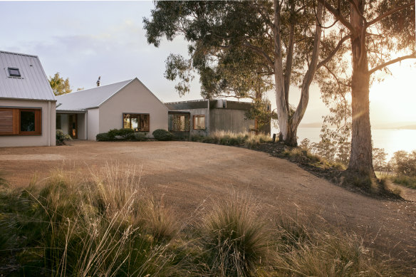 Trial Bay House in Tasmania won the Robin Boyd Award for best residential house in 2010.