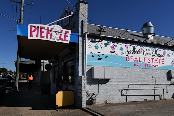 Piehole pie and cake shop in Cessnock.