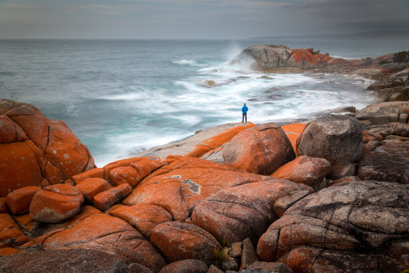 Learning about lutruwita’s harrowing history at Tassie’s Bay of Fires.