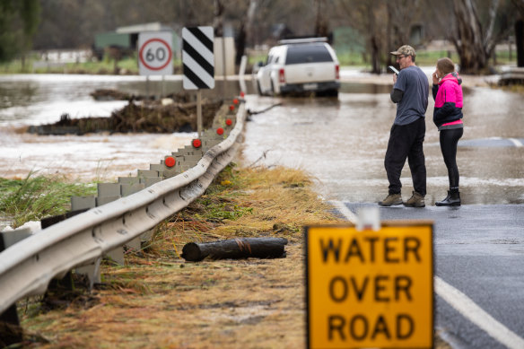 A car caught in the floodwaters on the Goulburn valley Highway in Seymour. 