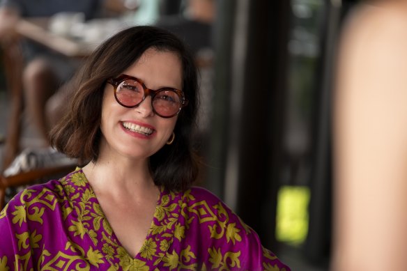 Did you say subscription or prescription? Parker Posey as Victoria Ratliff in The White Lotus.