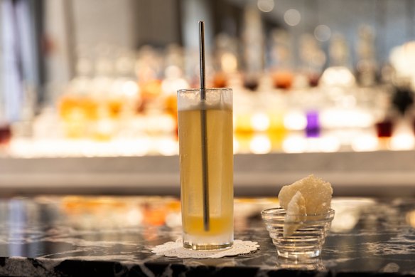 A highball take on the Penicillin cocktail with honey crisps on the side.