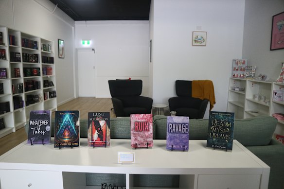 Sweet Chapter Books abriu suas portas em 20 de dezembro na Moggill Road em Taringa.