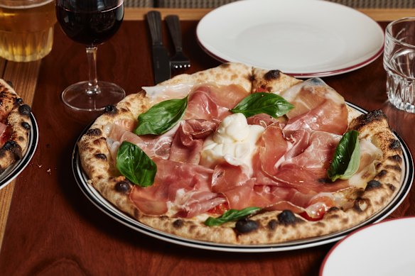 The San Daniele pizza with 24-month prosciutto