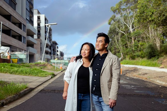 Leigha and Pine Luxa swapped a five-bedroom house for a two-bedroom apartment.