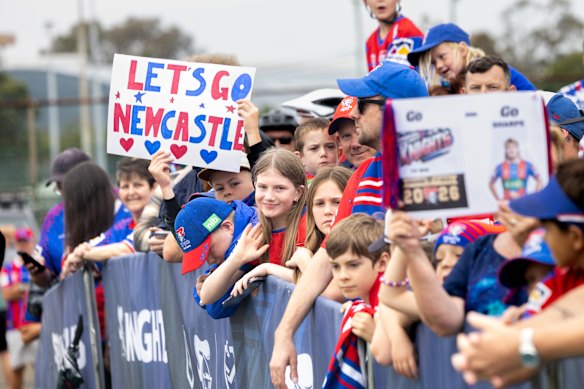 Parr thanked fans for their support while voicing his concern for those affected by the crash.