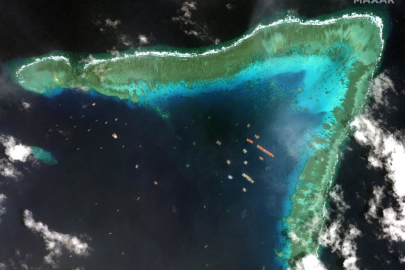 Chinese vessels in the Whitsun Reef.