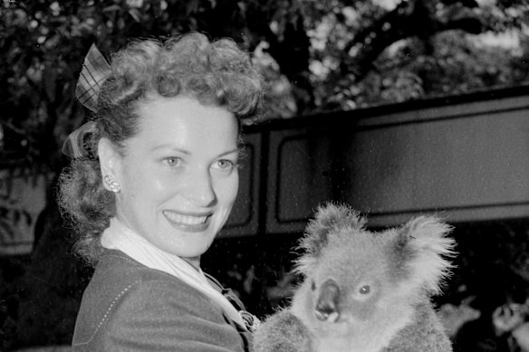 This is the only photo from a shoot of Irish-American actress Maureen O’Hara visiting Taronga Park Zoo in 1950 that survived and could be digitised. The rest was destroyed by “vinegar syndrome”.  