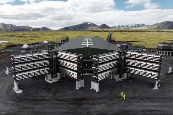 Set in Iceland’s geothermal fields, Mammoth uses clean energy to scrub the air.