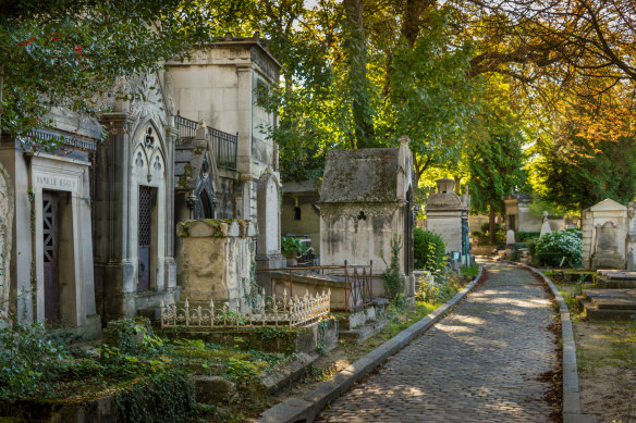 Pay respects to the likes of Chopin, Balzac and Oscar Wilde at Pere Lachaise.