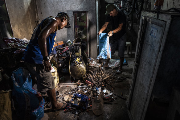 Illegal gun making equipment and parts inside a police station in Danao.