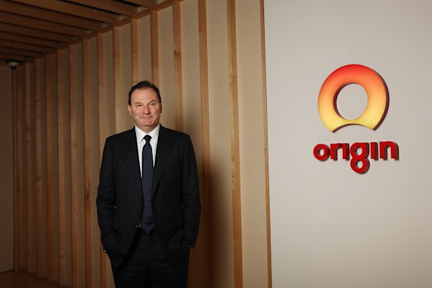 Origin Energy Chief Executive Frank Calabria has said that about 900,000 former and current customers have been impacted by the data breach. 