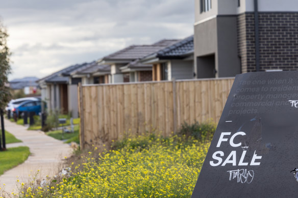 Buy a house with low deposit sale