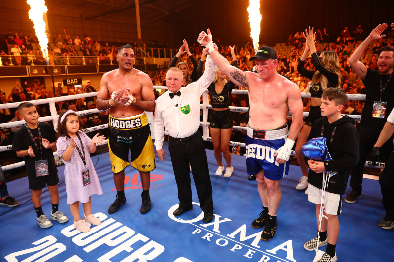 Paul Gallen fight LIVE updates Justin Hodges Ben Hannant results