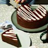 Would it even be an Australian mud cake without that signature white squiggle?