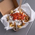 The kavurma snack pack with chicken.