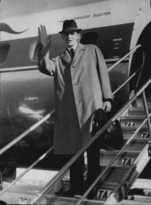 Tony Brady, the ‘Australian Sinatra’,   July 19, 1961. He disembarked at Singapore.