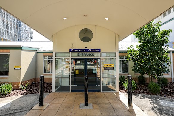 Homicide detectives are investigating the death of a 31-year-old man found in his room at the Swanston Centre, a Barwon Health acute mental health facility in Geelong.