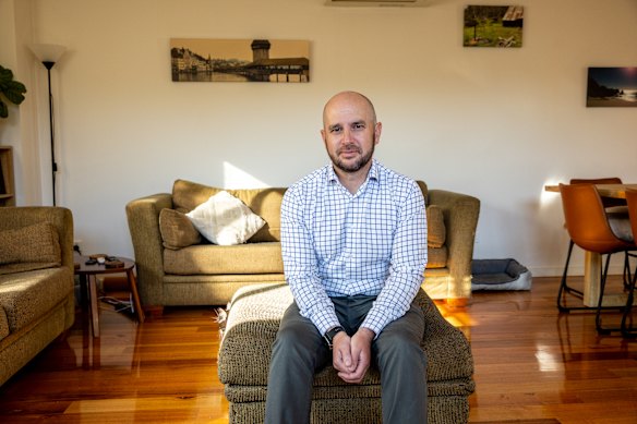 Glenn Greenfield is looking for a new rental.