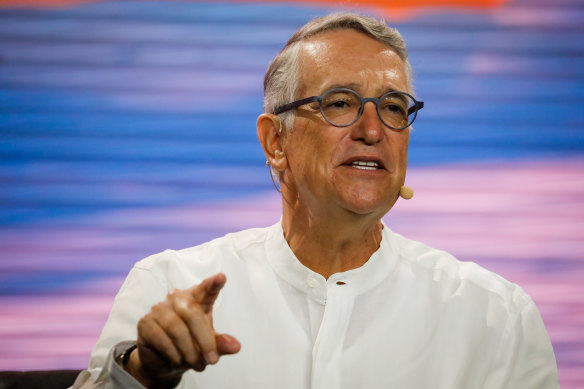 The sharemarket plunge pushed Ricardo Salinas out of the world’s top 500 wealthiest list.