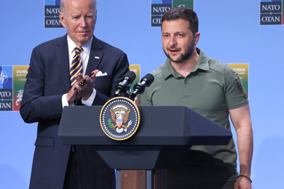 US President Joe Biden and Ukrainian President Volodomyr Zelensky.