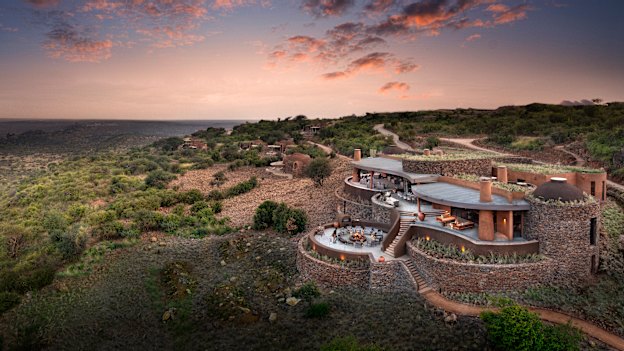 Suyian Lodge sits seamlessly in the landscape.