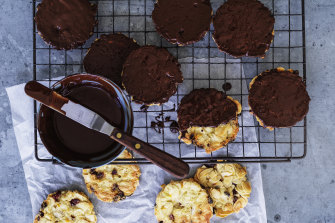 Flourless almond and chocolate crisps.