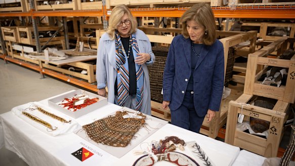US ambassador Caroline Kennedy views the Pasifika Collection with Australian Museum CEO Kim McKay.