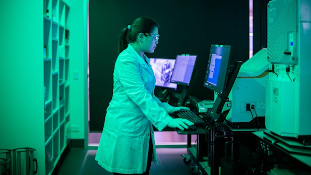 "Multi-pronged attack": Scientists screening less common drugs for COVID-19 potential at WEHI say they might not get there first but it's important to have a back-up plan if one drug fails.