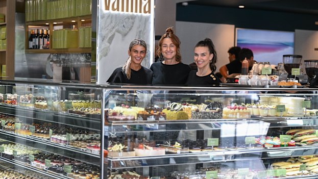 Vanilla Lounge owners Tia Spanos  Tsonis (far right) with her two sisters.
