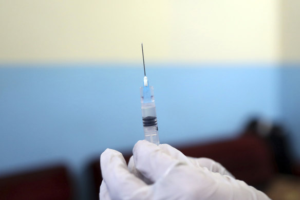 GPs are to be indemnified in case of an adverse vaccine event with AZ.