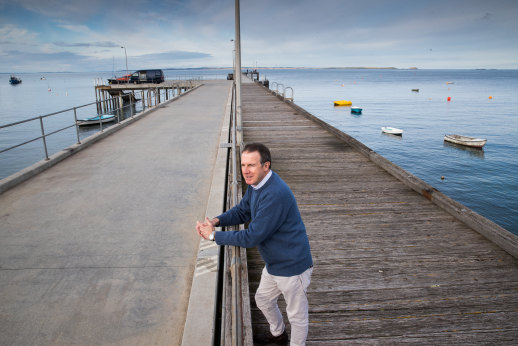 Charles Reis and the Flinders Community Association are fighting to stop demolition of the historic pier. 