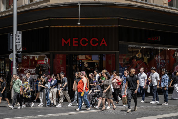 Pedestrians outnumber drivers in much of central Sydney, but cars still dominate the roads. 