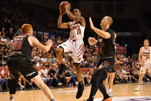 Bryce Cotton shoots for the Wildcats in Wollongong on Friday night.