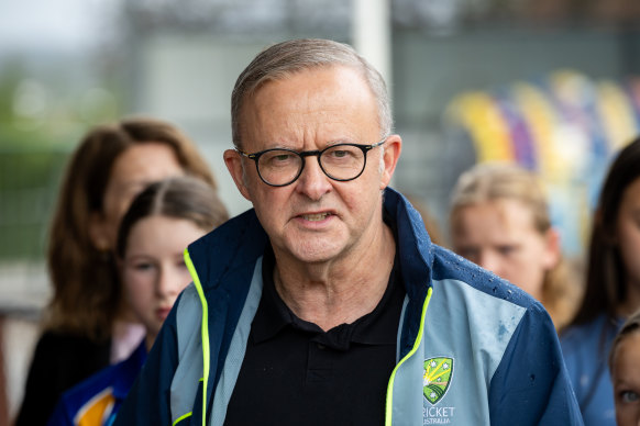  Prime Minister Anthony Albanese says Labor’s gas plan will do far more to reduce costs than the Coalition’s.