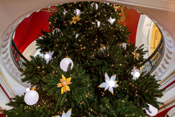 This year’s QVB Christmas Tree has been created in collaboration with the Boomalli Aboriginal Artists Co-operative.