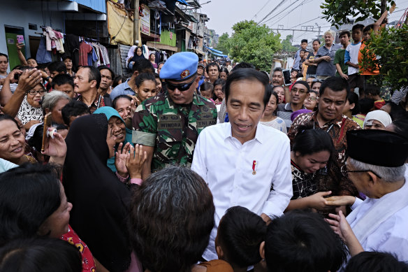 Fanatic supporters of President Joko Widodo rallied behind the Subianto-Gebran ticket.