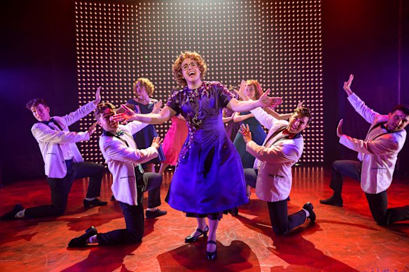 Andrew Bevis and the ensemble in Tootsie at the Teatro theatre at the Italian Forum. 