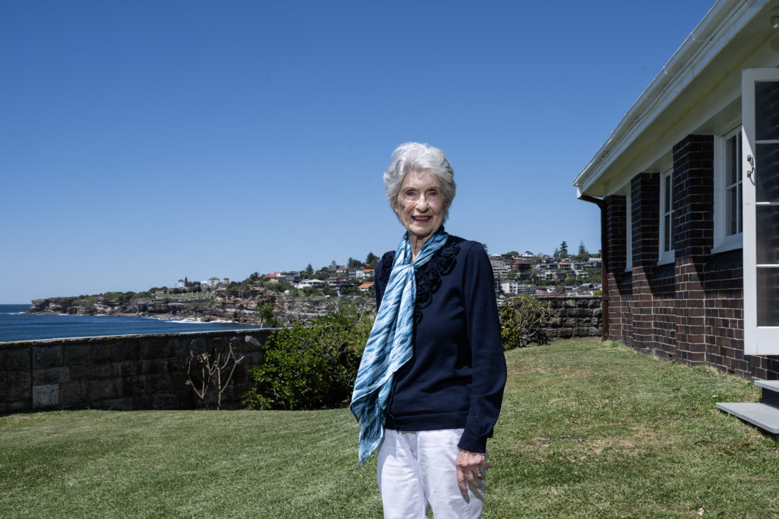 Sydney luxury property Iconic Tamarama beachside house Lang Syne