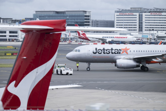 Alan Fels has called out the government for unfairly protecting Qantas.