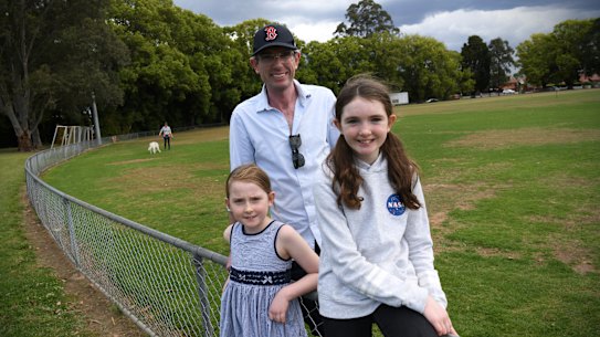  Dominic Perrottet with his two young girls Amelia, 10 and Charlotte, 12.