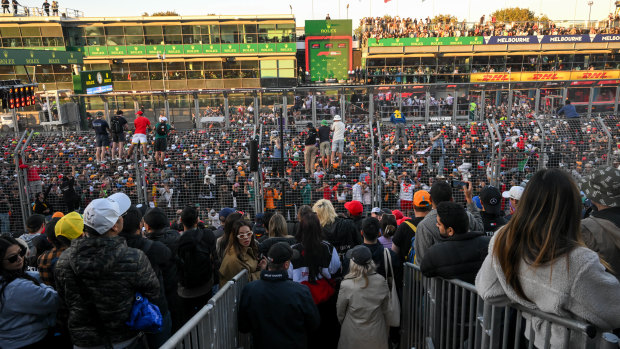 Australian Grand Prix bans fans from F1 track after Albert Park invasion