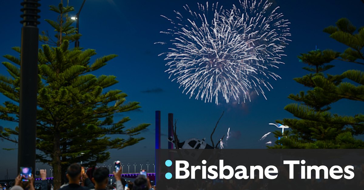 New Year's Eve in Melbourne: Victoria Police say fireworks lit before woman rescued from Mornington Peninsula house fire - Vimarsana News